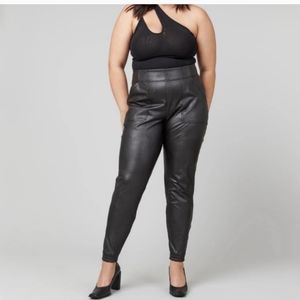 SPANX Leather Like Joggers 2X